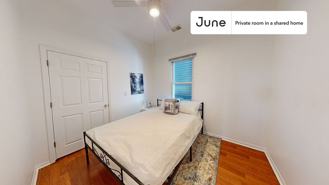 1841 N Mozart St #C - Photo 1 of 1