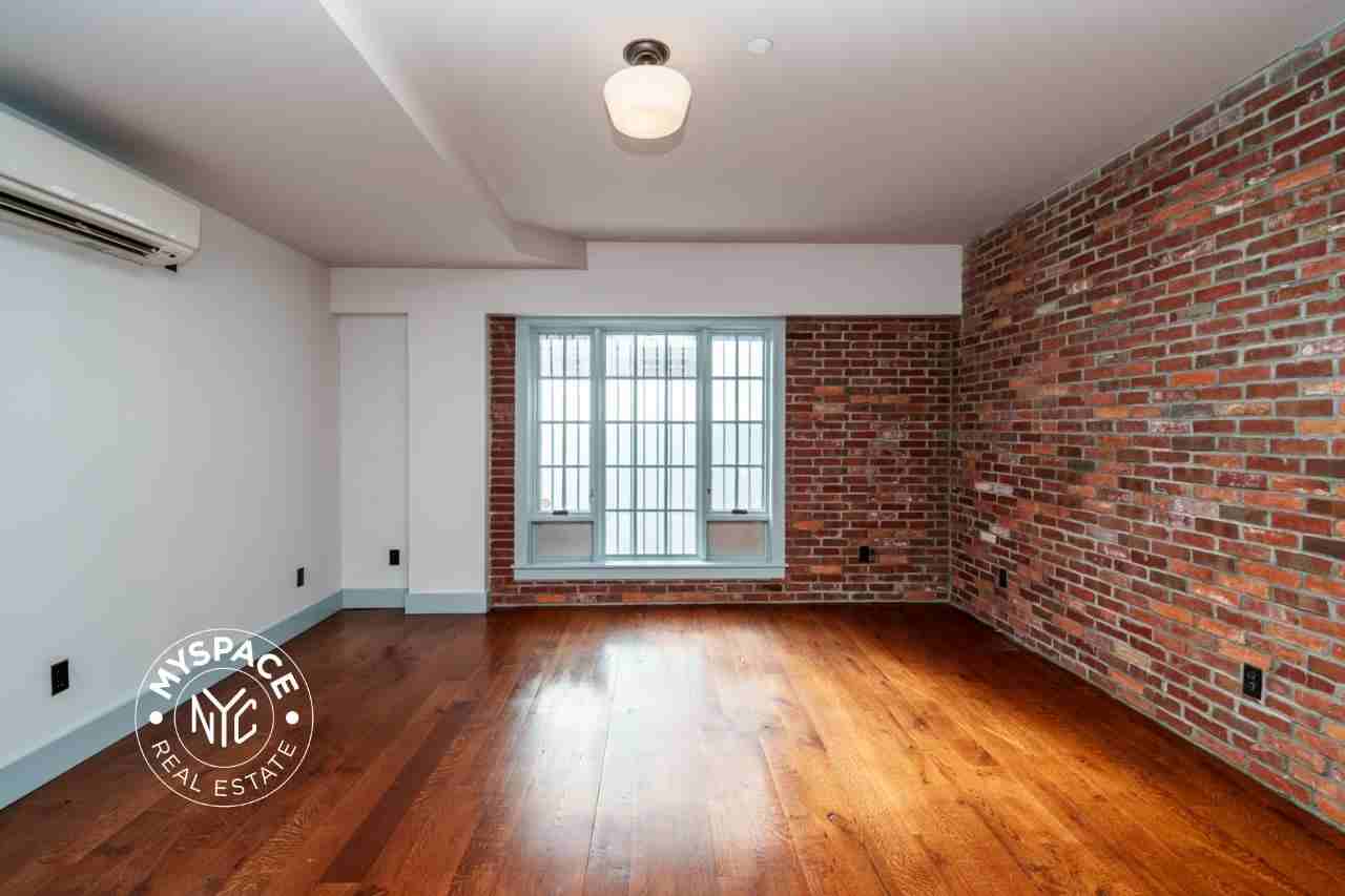 31 Brooklyn Ave #1H
