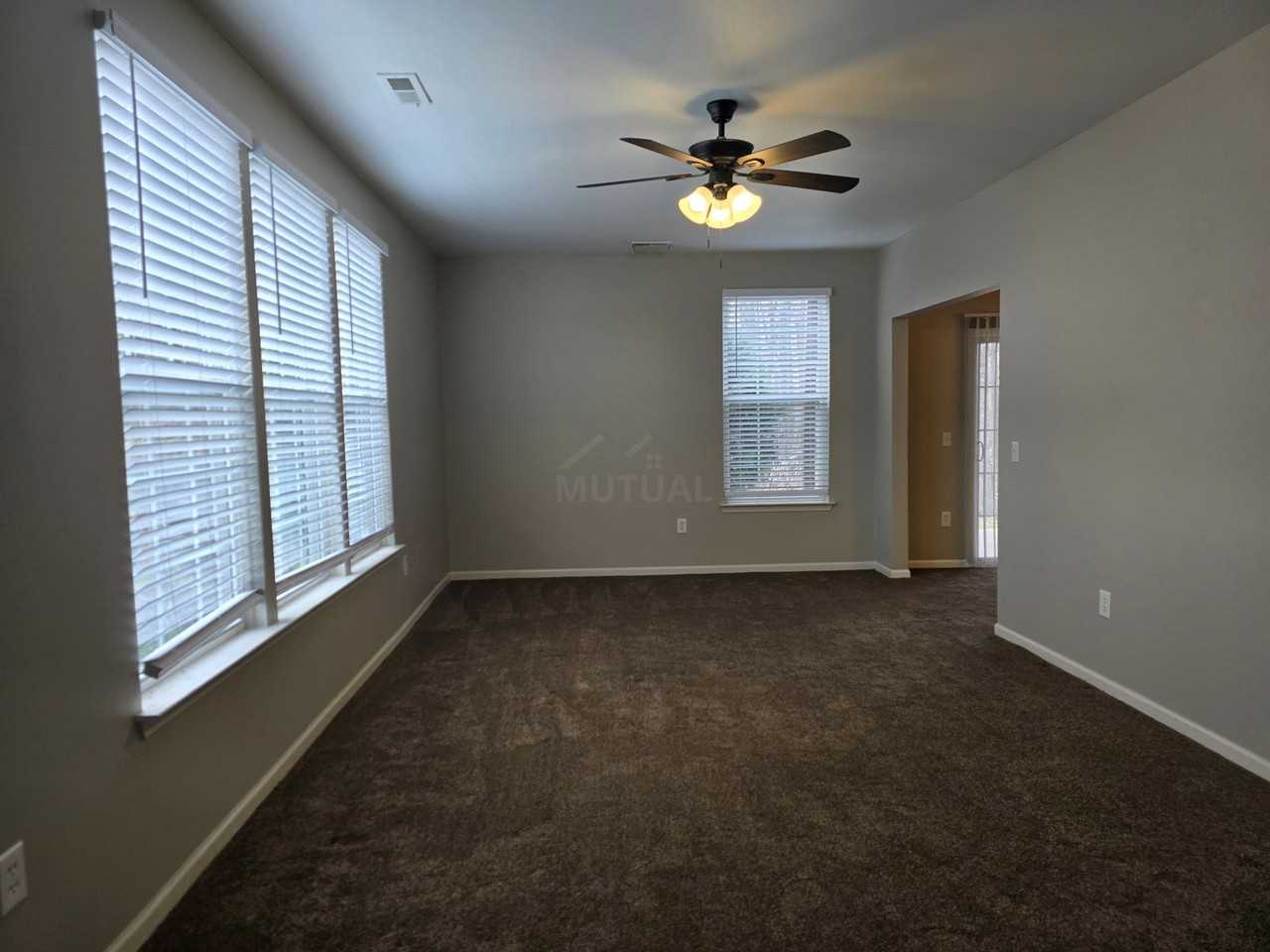 26812 Kirkway Cir - Photo 2 of 8