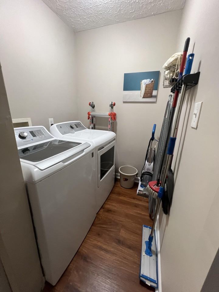 Scott St Nw - Photo 7 of 10