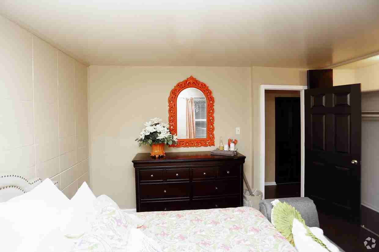 Red Bud Landing - Photo 7 of 8