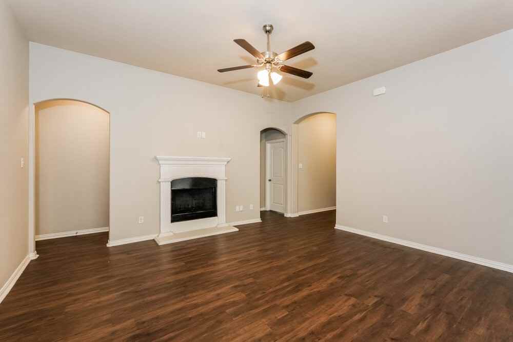 1937 Belshire Ct - Photo 3 of 16