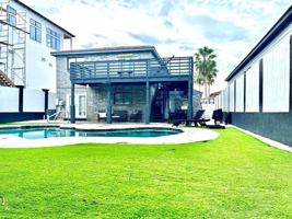 featured image of 218 W Lantana St