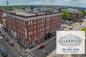 featured image of 26 Roberts St N