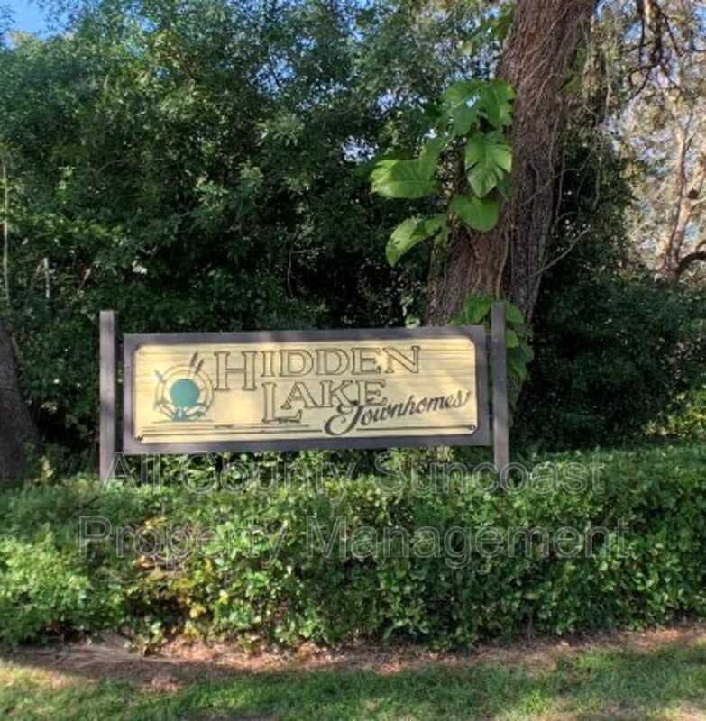 12137 117th St N - Photo 3 of 11