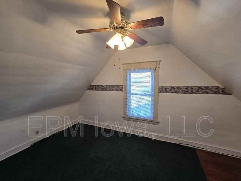 1448 N St Sw - Photo 4 of 11