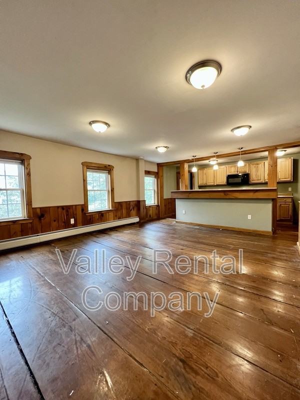 94 Bay Rd - Photo 2 of 11