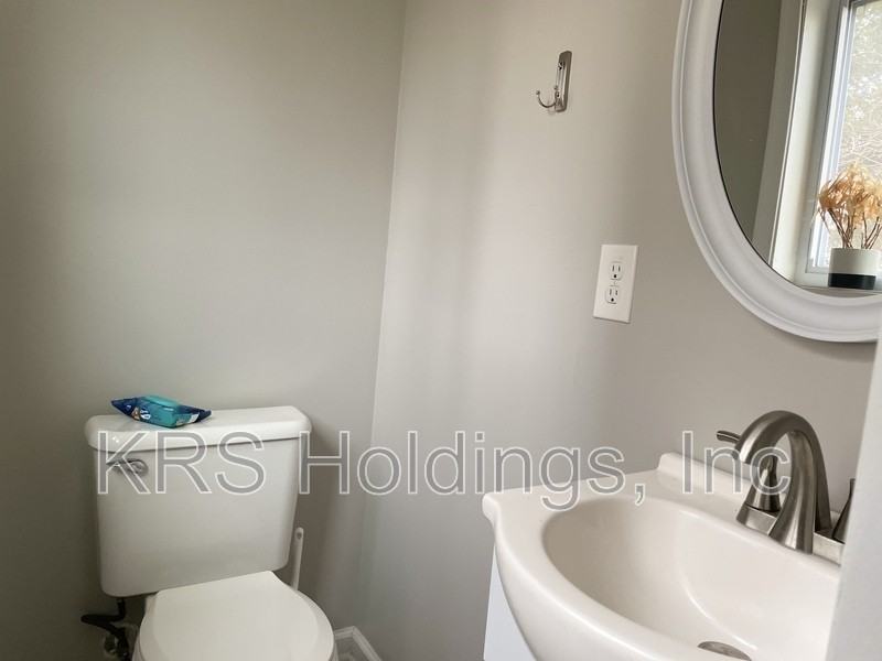 1515 Cronin Dr - Photo 6 of 18