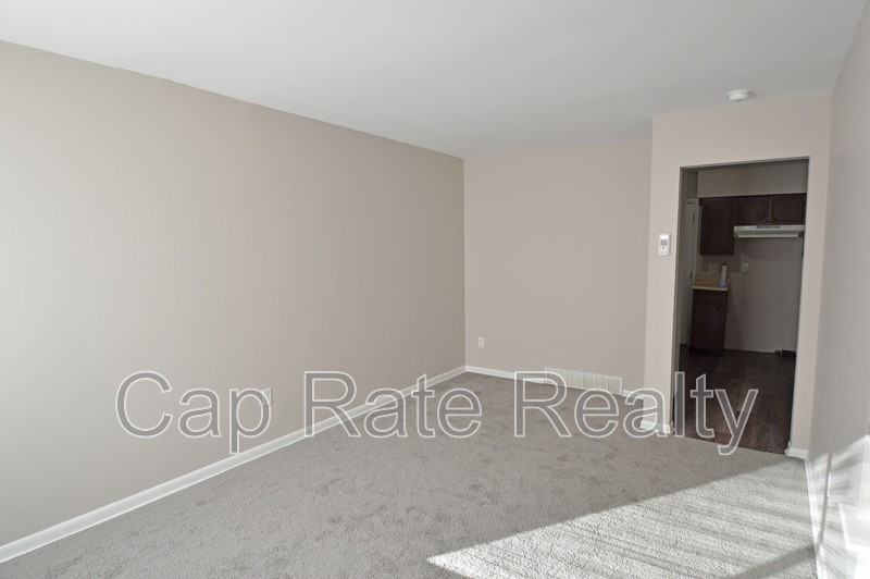 393 Barnett Rd - Photo 2 of 17