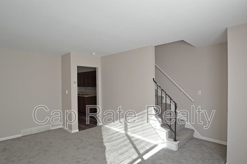 393 Barnett Rd - Photo 3 of 17