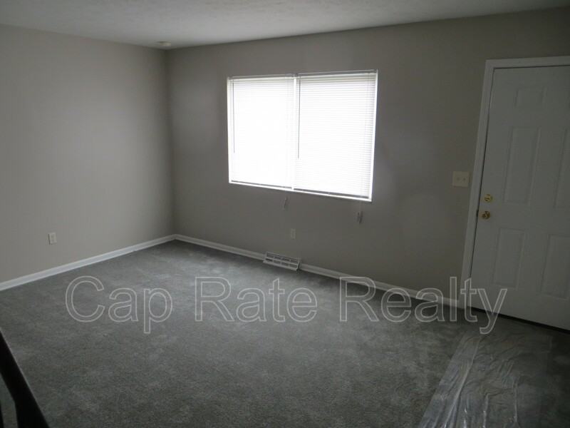 395 Barnett Rd - Photo 3 of 12