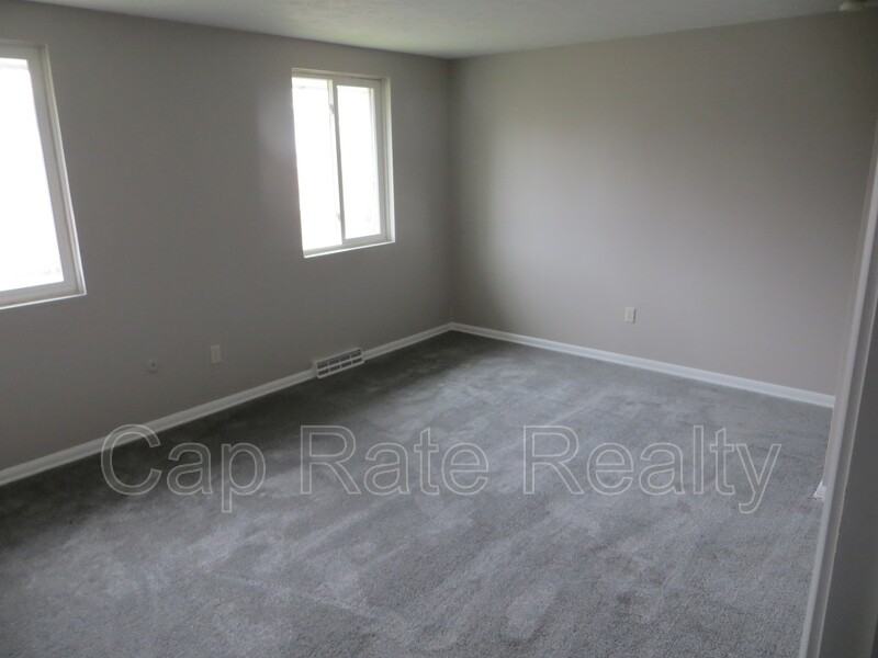 395 Barnett Rd - Photo 6 of 12