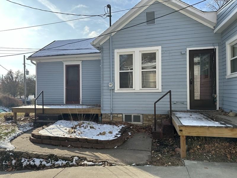 213 Lincoln St #1 - Photo 2 of 16