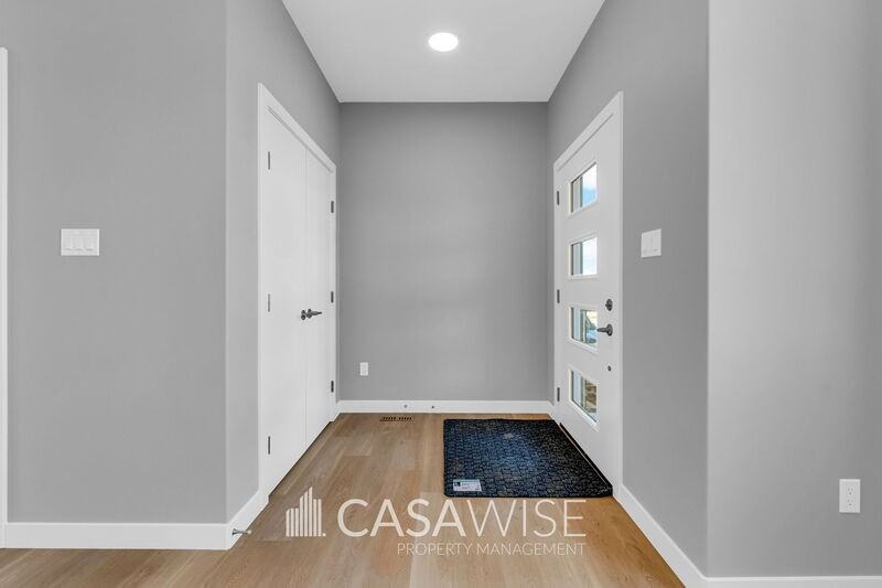 6712 Alpha Blvd Nw #MAIN - Photo 5 of 26