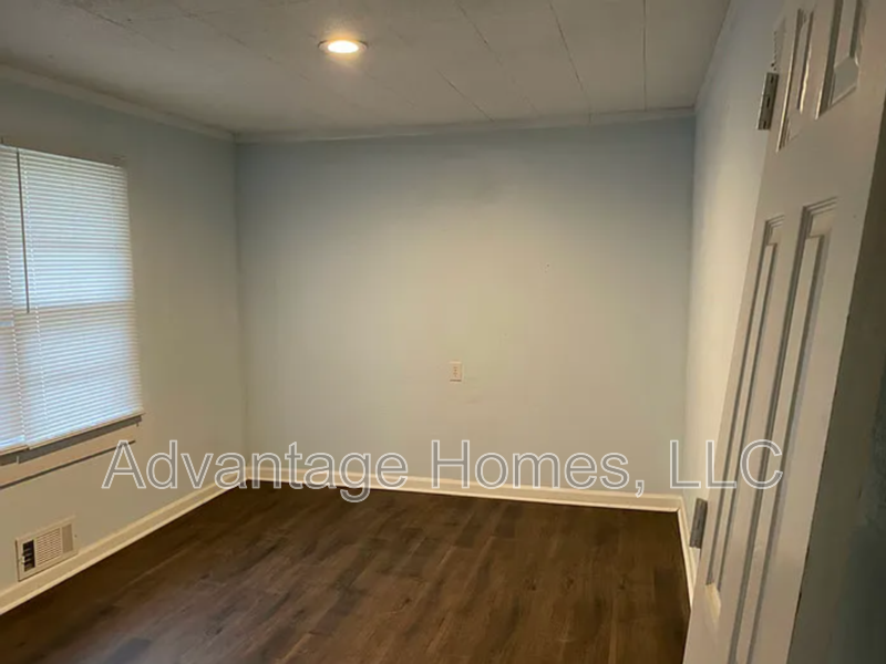 11357 Sycamore Ter - Photo 4 of 19