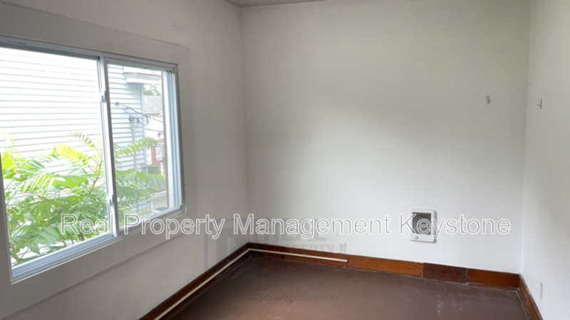 122 E 16th Ave #2 - Photo 6 of 14