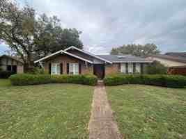 featured image of 2905 Spring Brook Dr