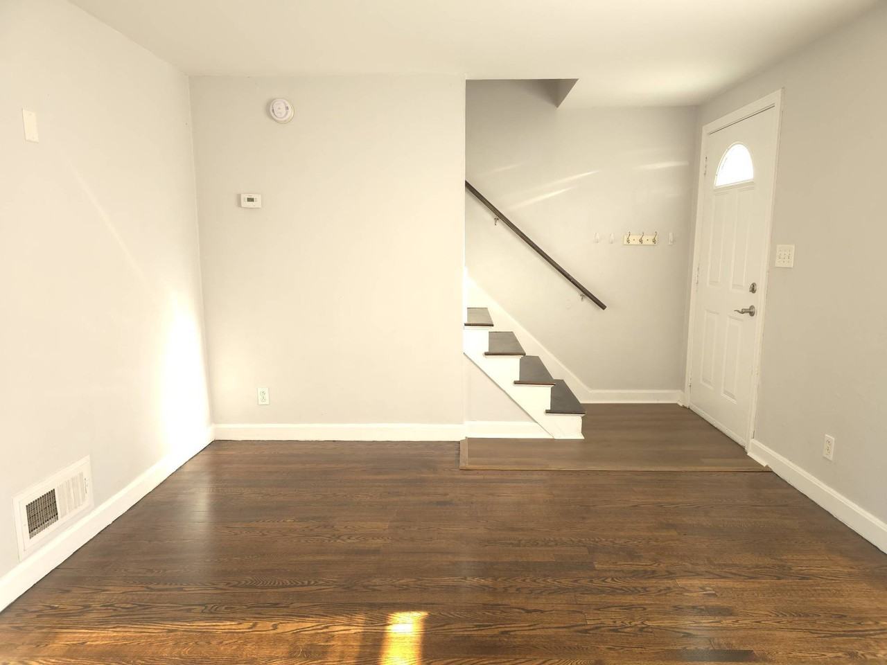 85-87 Merrow Street - Photo 3 of 20