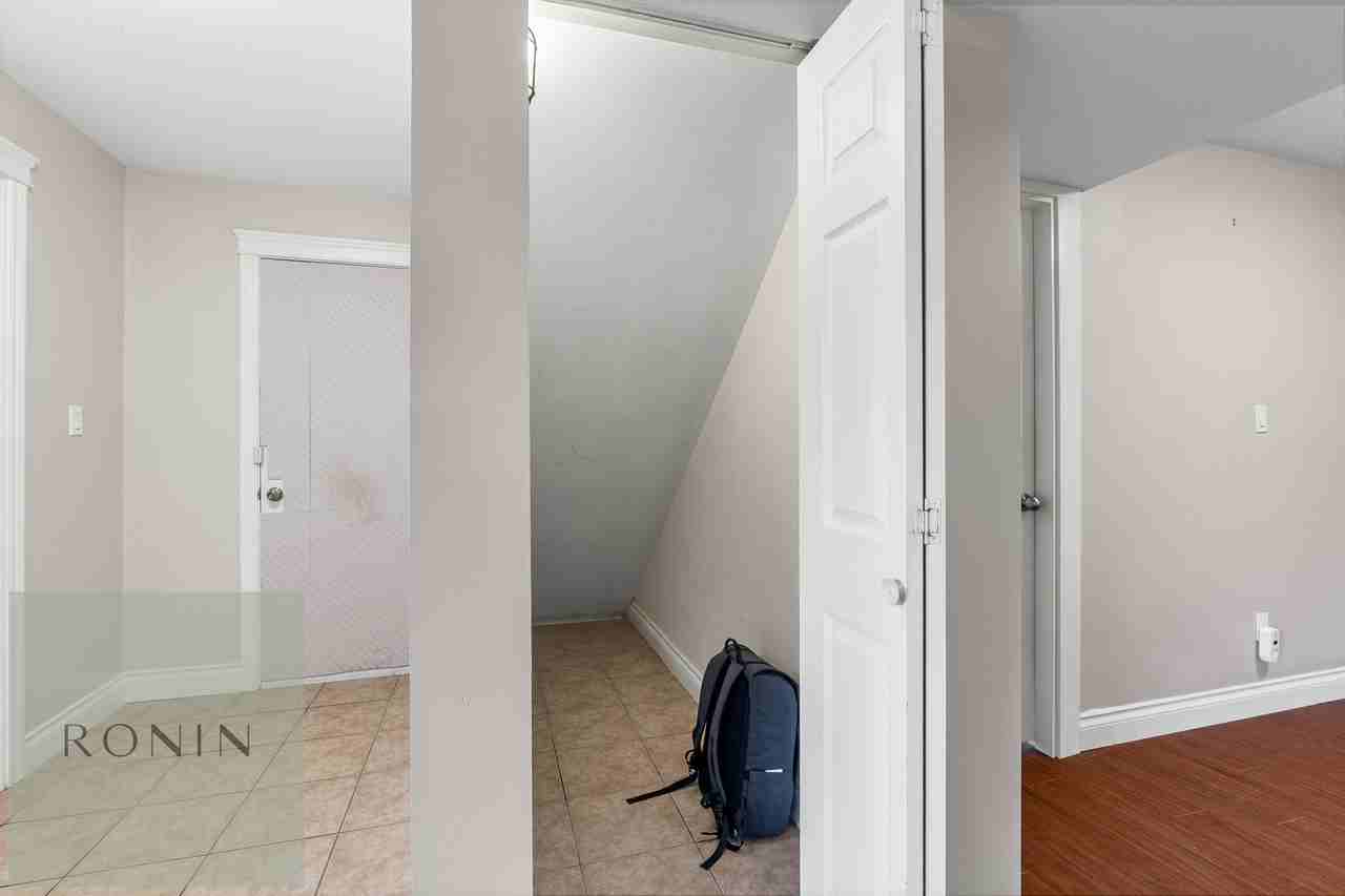 1215 Duthie Avenue - Photo 7 of 28