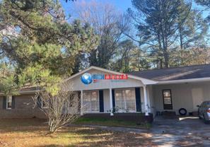 2082 Windsor Ln - Photo 1 of 1