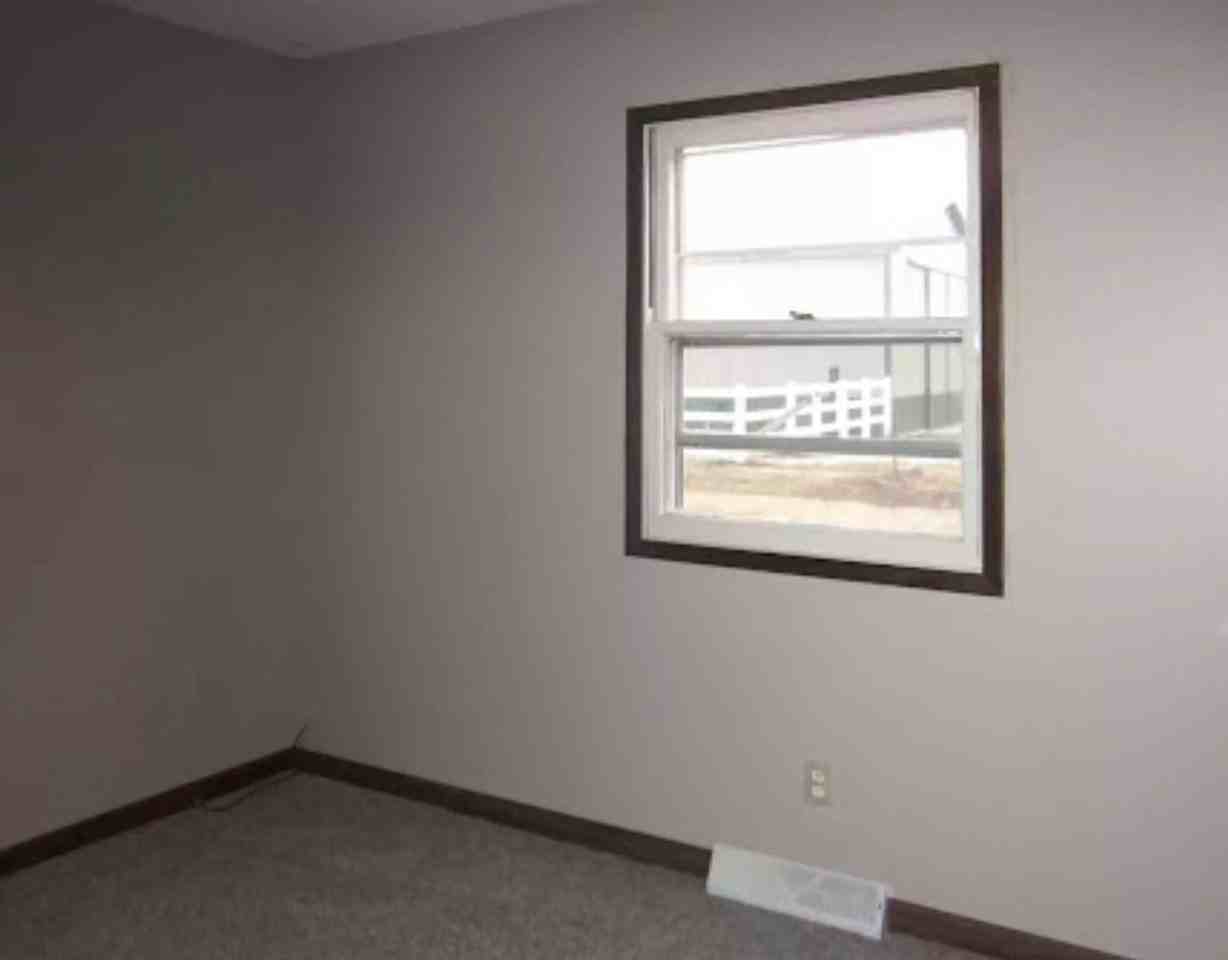220 Hawkeye Way - Photo 3 of 6