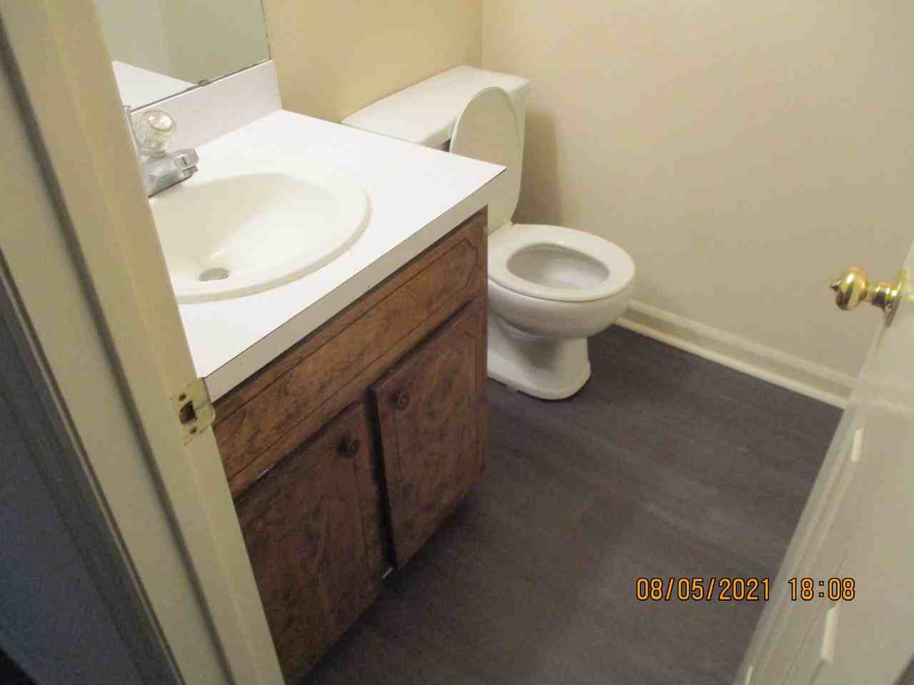 2802 Partridge Dr Apt A - Photo 7 of 8