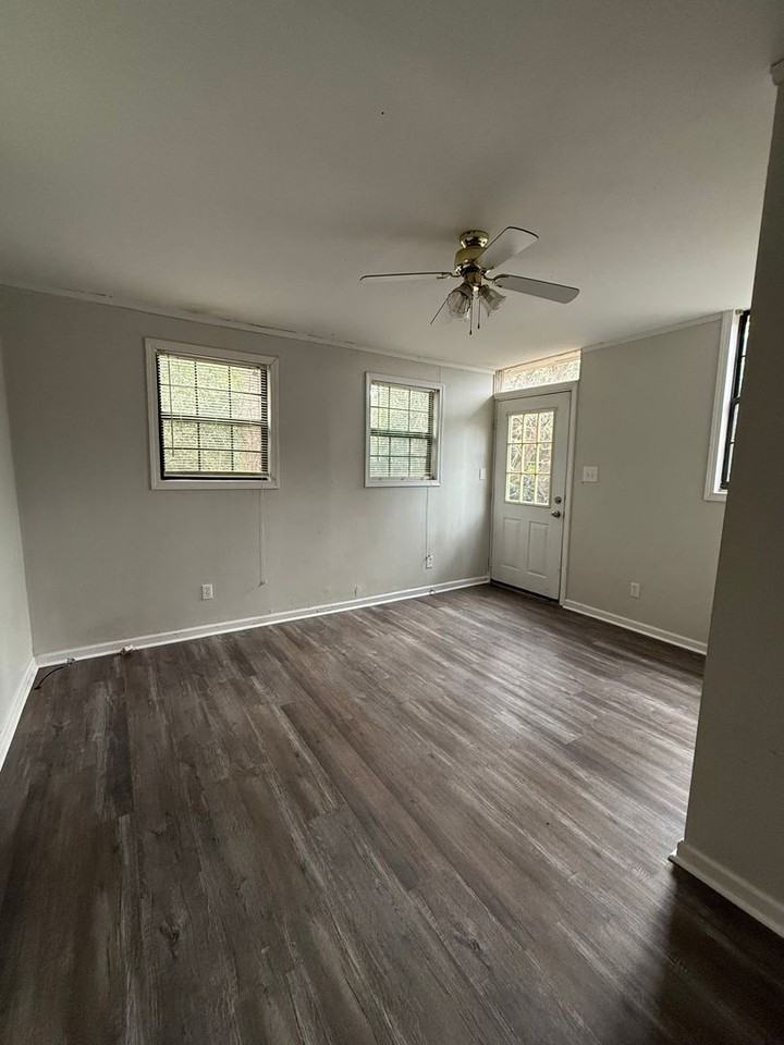 1309 Melody Ln - Photo 7 of 7