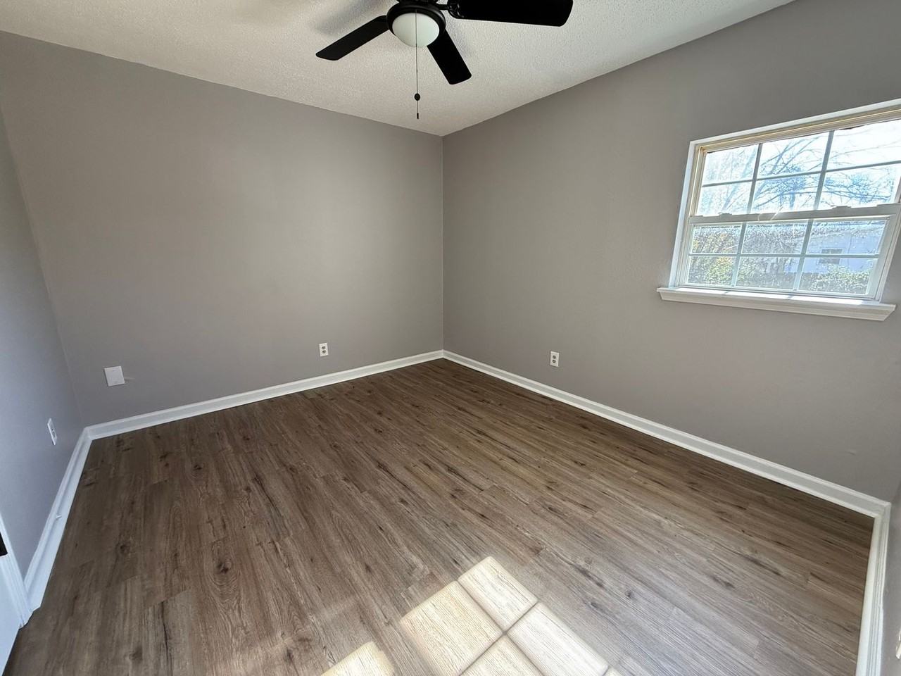 2415 Vining Ave Nw - Photo 7 of 9