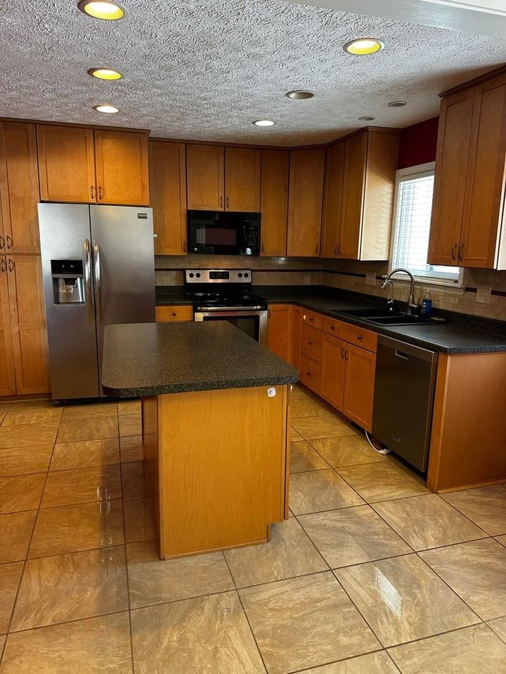 3477 Tree Ln - Photo 2 of 17