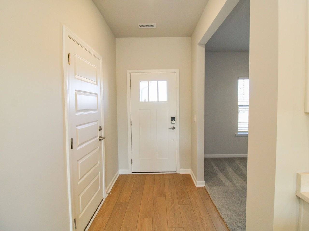 25392 Kenora St - Photo 2 of 28