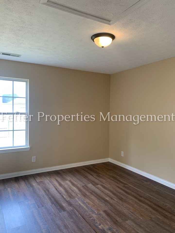5879 Riverwalk Cir - Photo 5 of 11