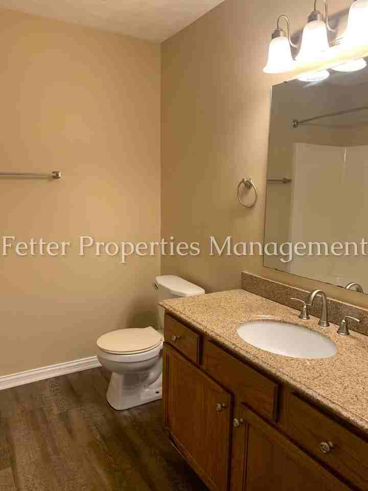 5879 Riverwalk Cir - Photo 6 of 11