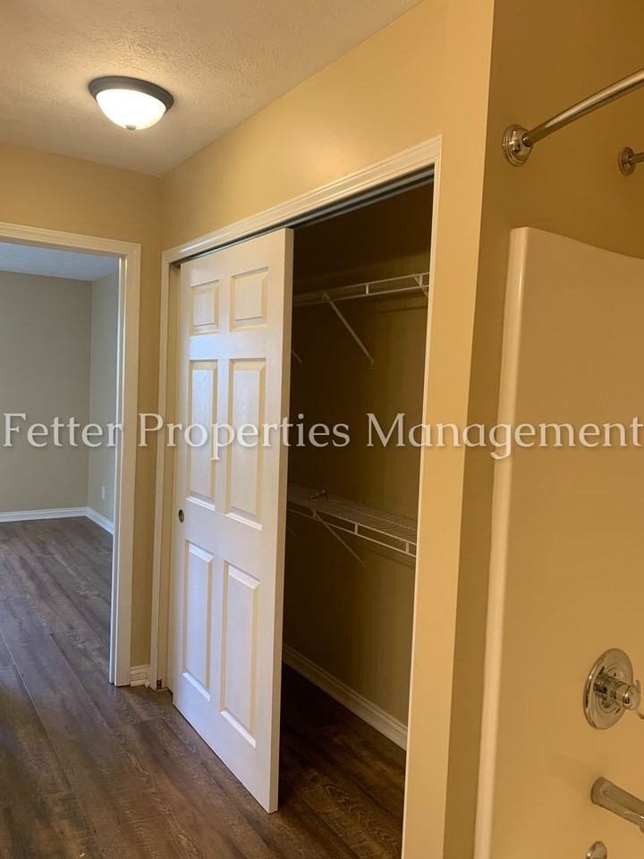 5879 Riverwalk Cir - Photo 7 of 11