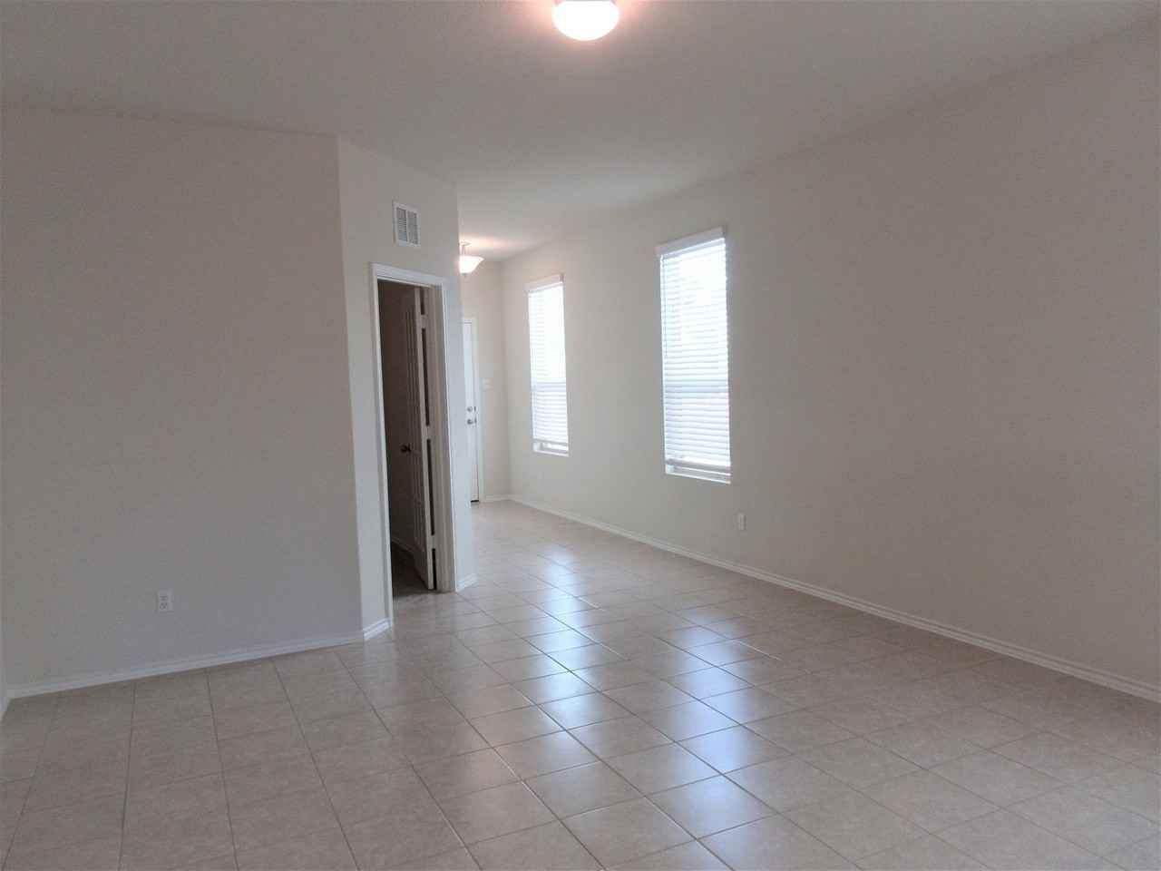 124 Green Egret Way - Photo 5 of 30