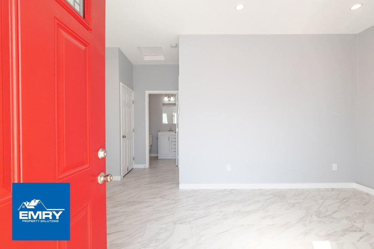 10624 Swinton Ave - Photo 4 of 15