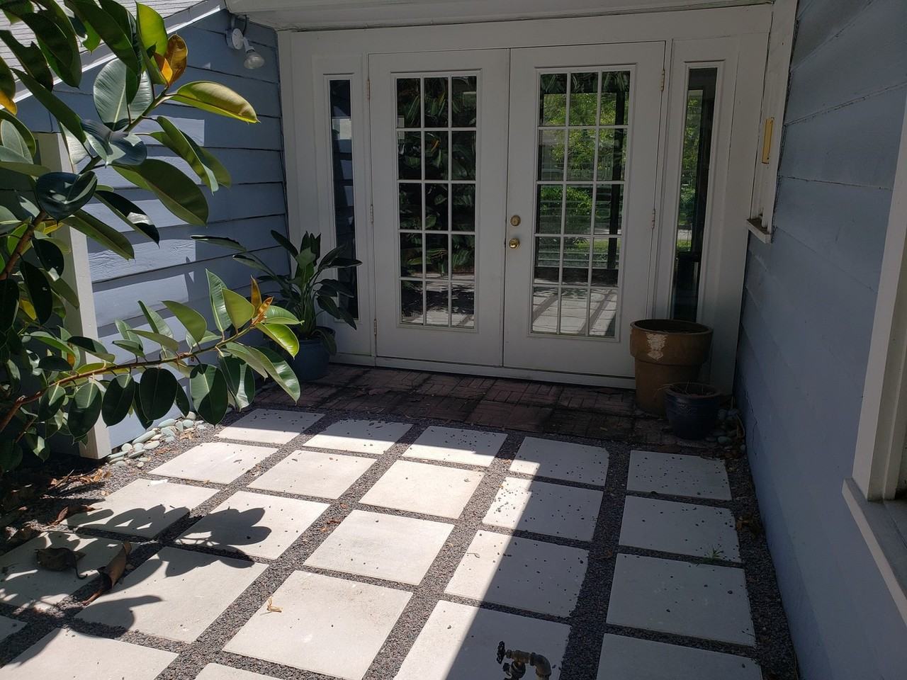 914 S Fremont Ave - Photo 3 of 23