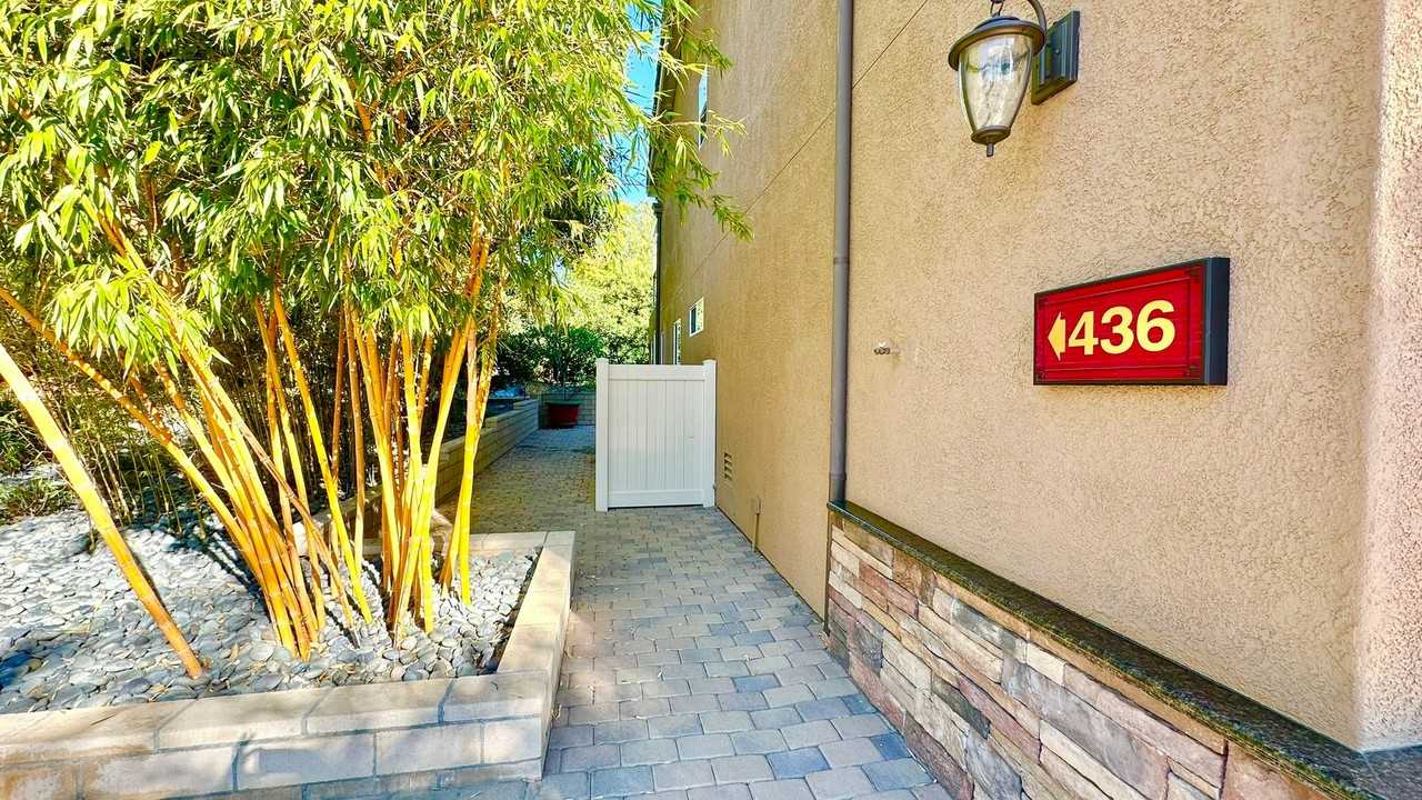 436 Crestcourt Ln - Photo 7 of 15