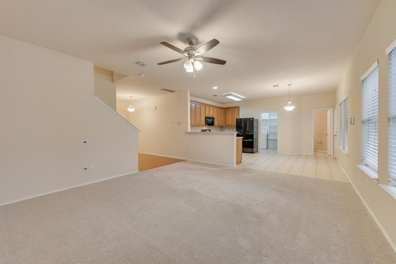 3223 Guadaloupe - Photo 3 of 21