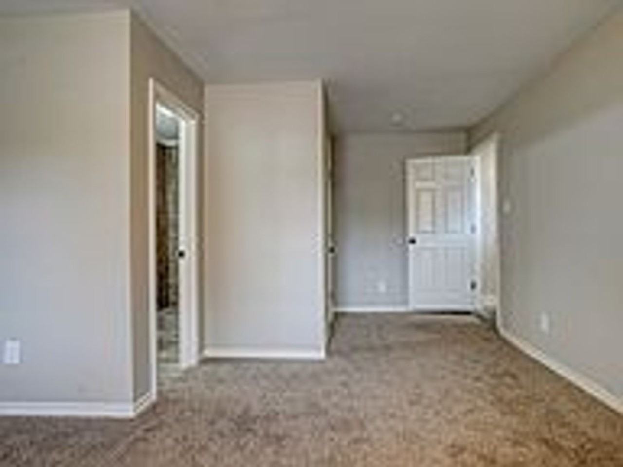 4306 30th St - Photo 2 of 20