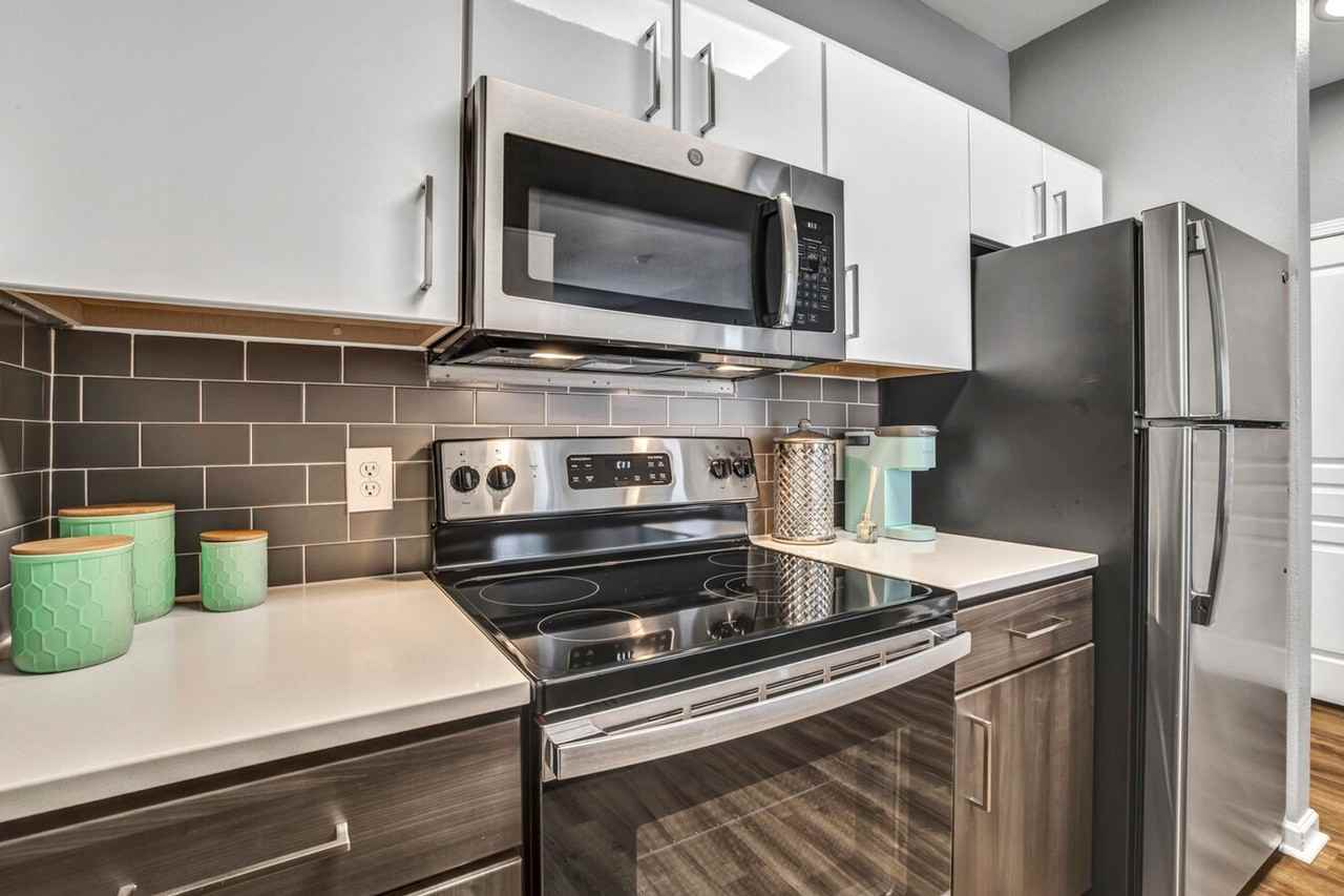 709 W 22nd St #323 - Photo 3 of 5