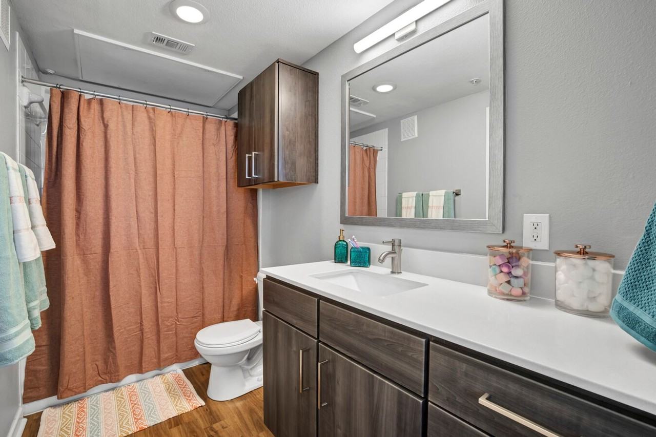 709 W 22nd St #323 - Photo 5 of 5