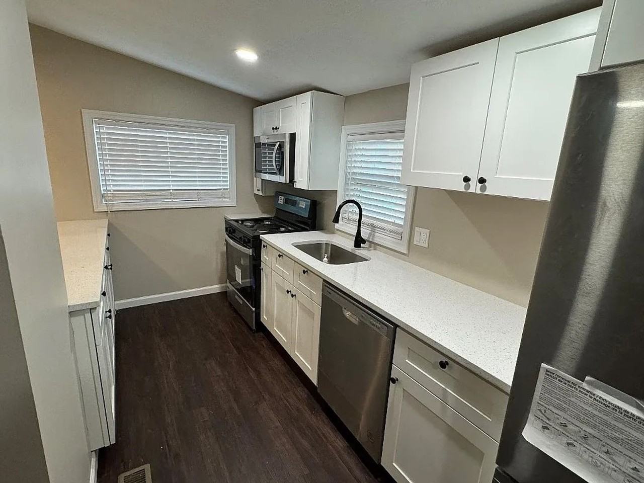 118 Abner Ave - Photo 2 of 10