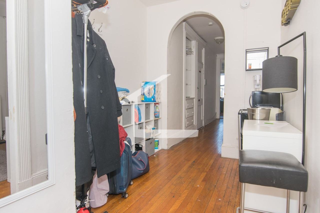 40 Brighton Ave - Photo 4 of 6