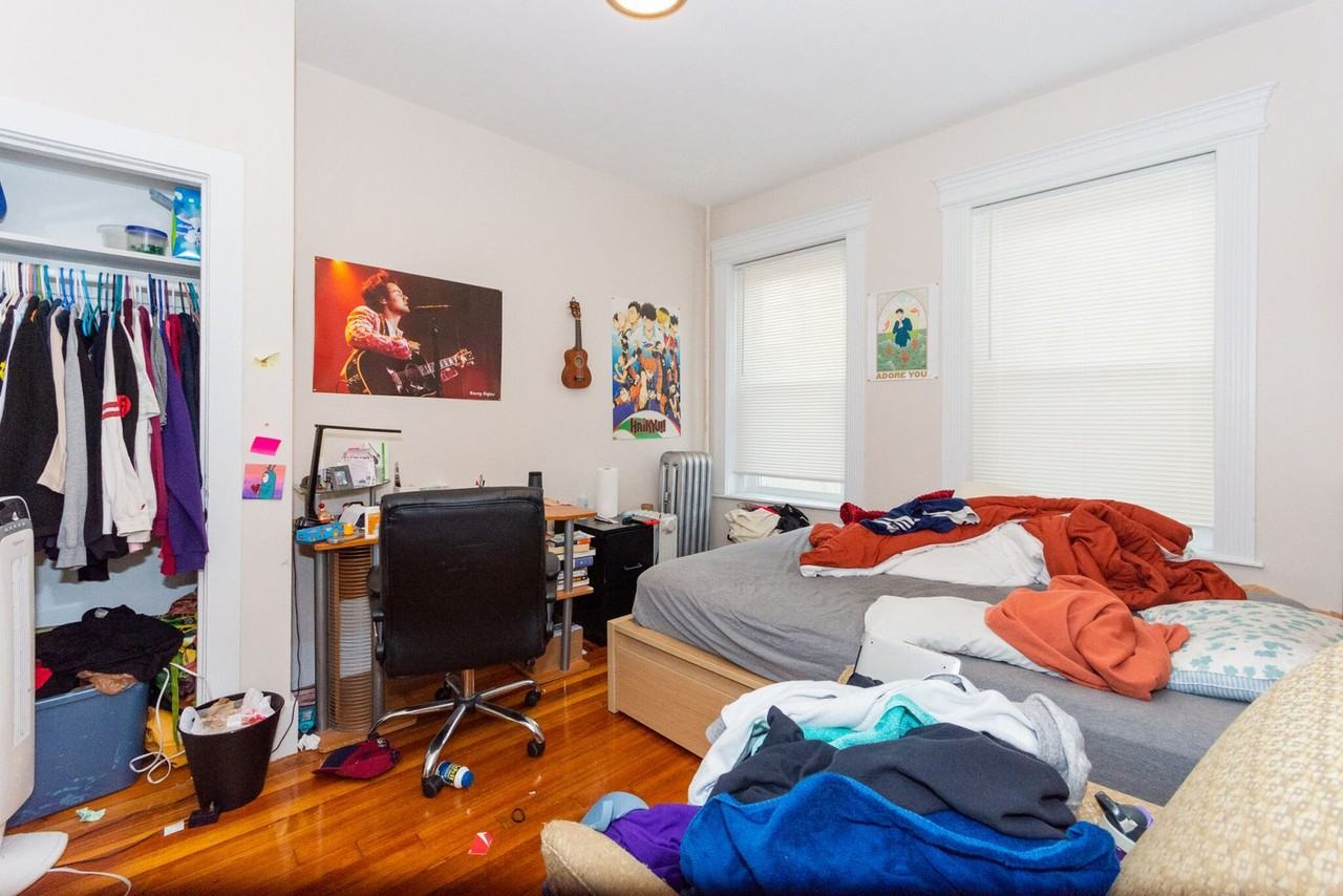 68 Brighton Ave - Photo 2 of 5