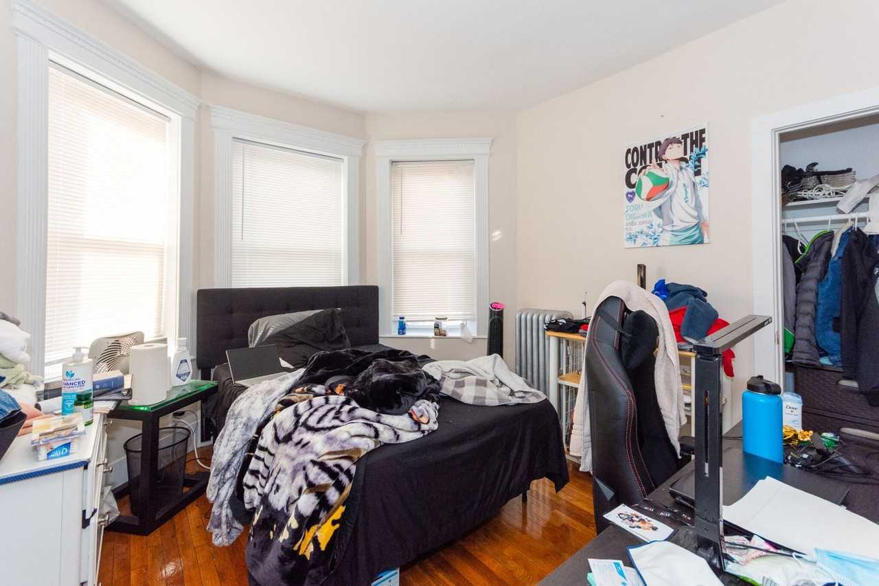 68 Brighton Ave - Photo 4 of 5