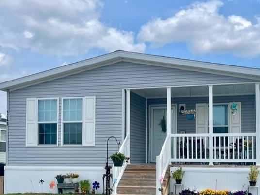 Gateway Terrace - Photo 4 of 50