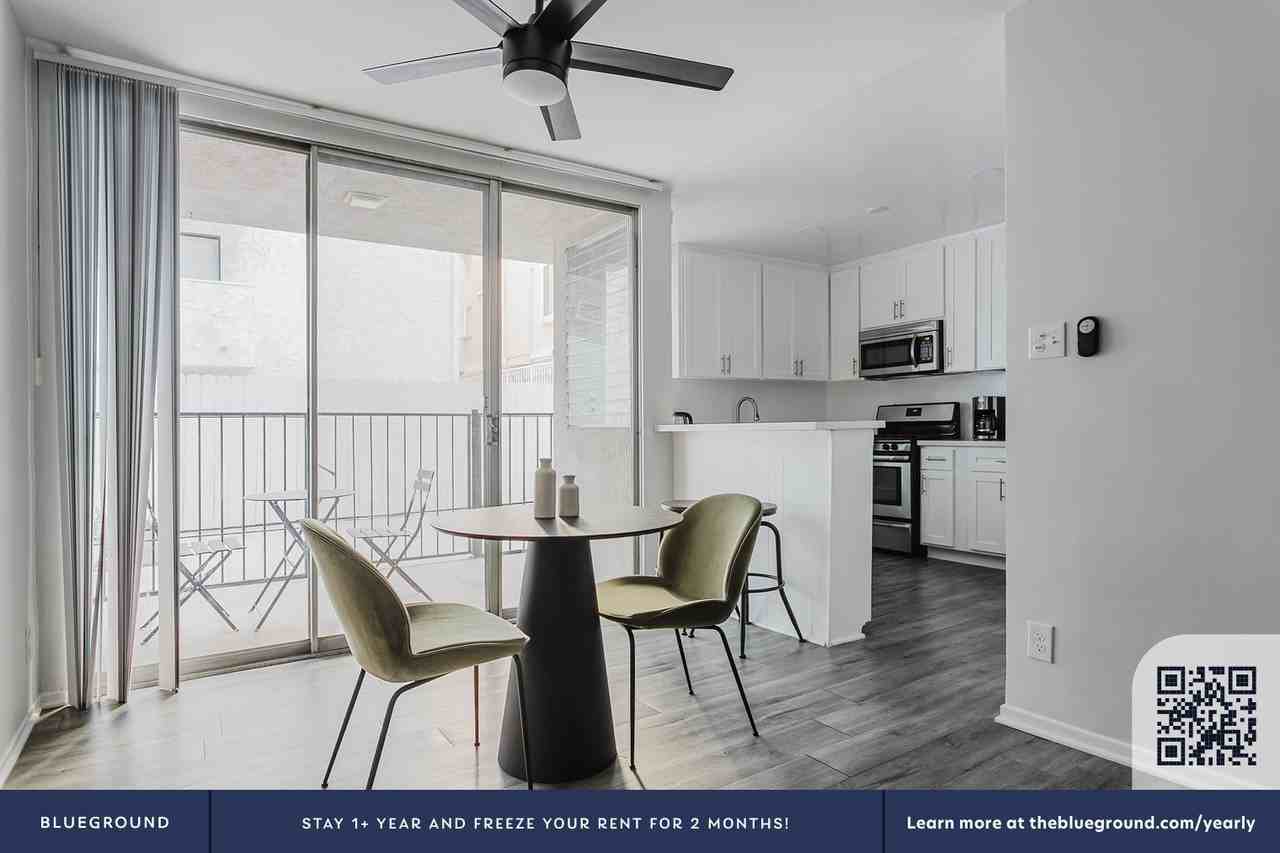 115 N Wetherly Dr #1295 - Photo 7 of 30