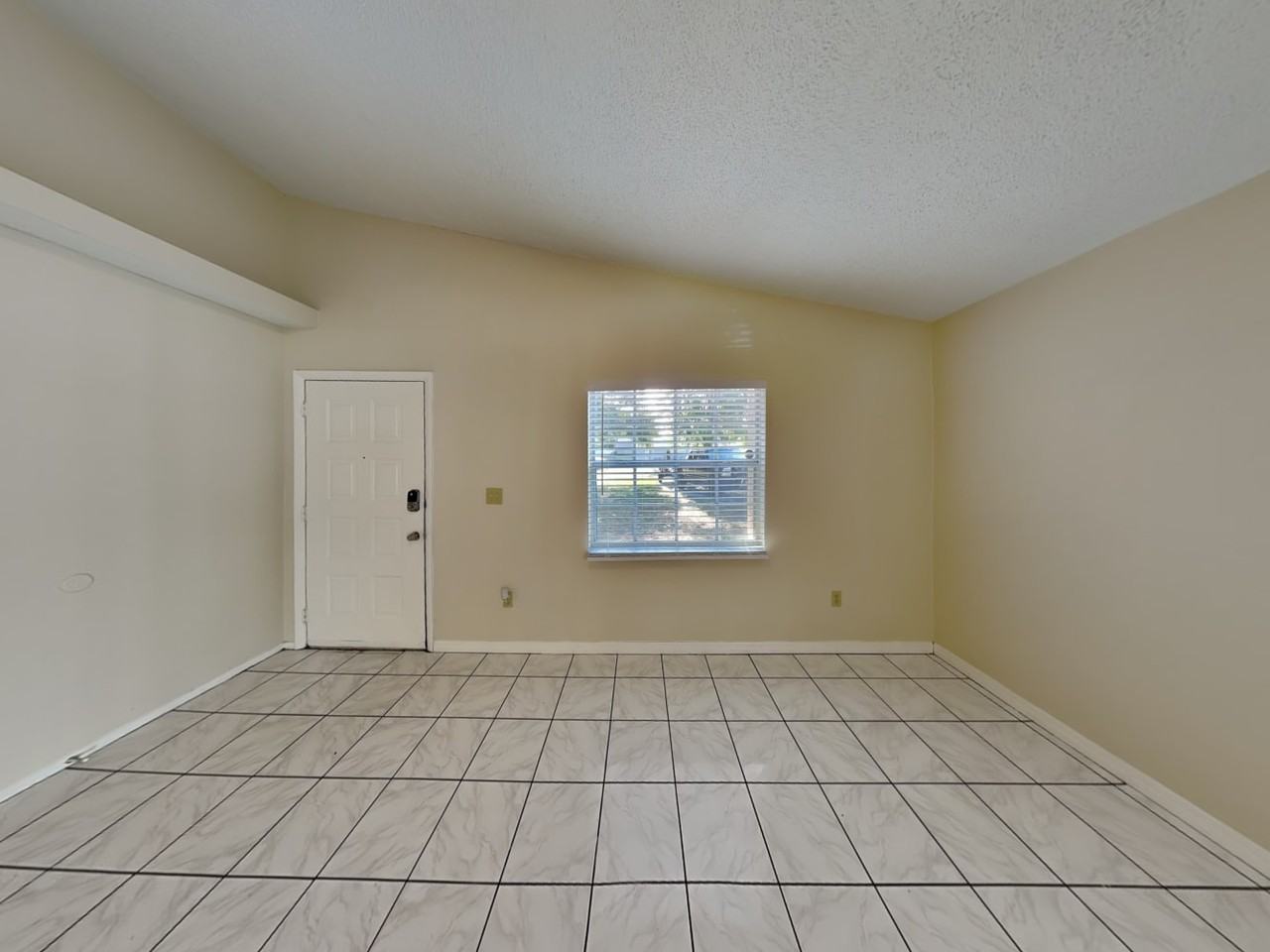 1760 Durock Ct - Photo 3 of 18