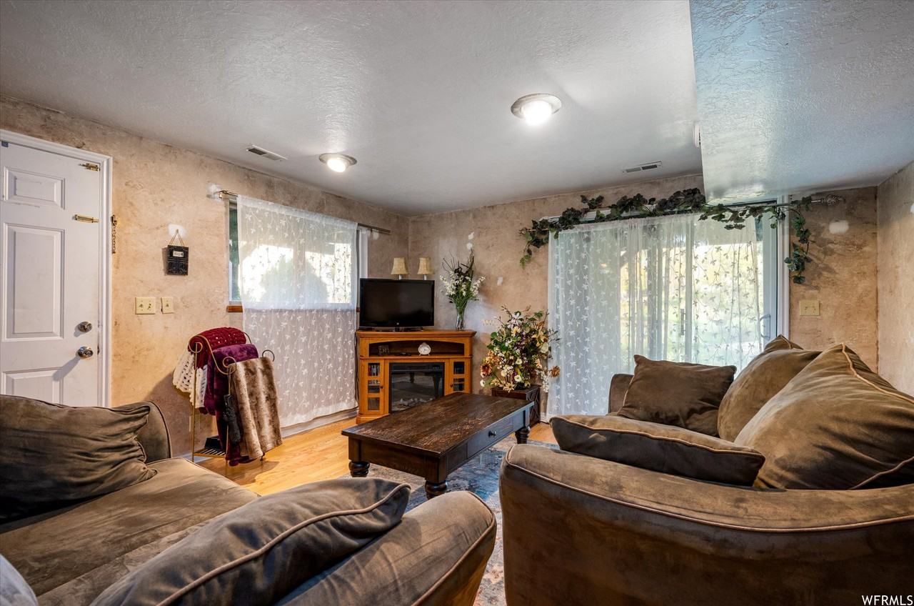 4180 Liberty Ave #BS - Photo 7 of 11