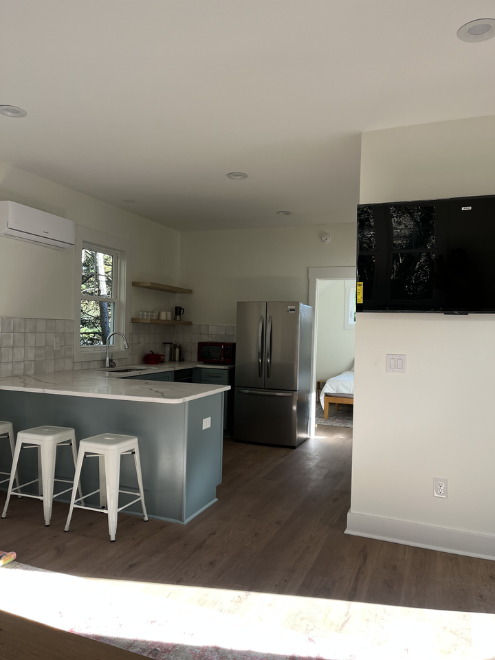 567 Scaleybark Rd - Photo 4 of 9